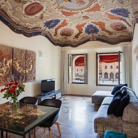 Urbanicooh Paracelso - Piazza Maggiore View Болонья Экстерьер фото