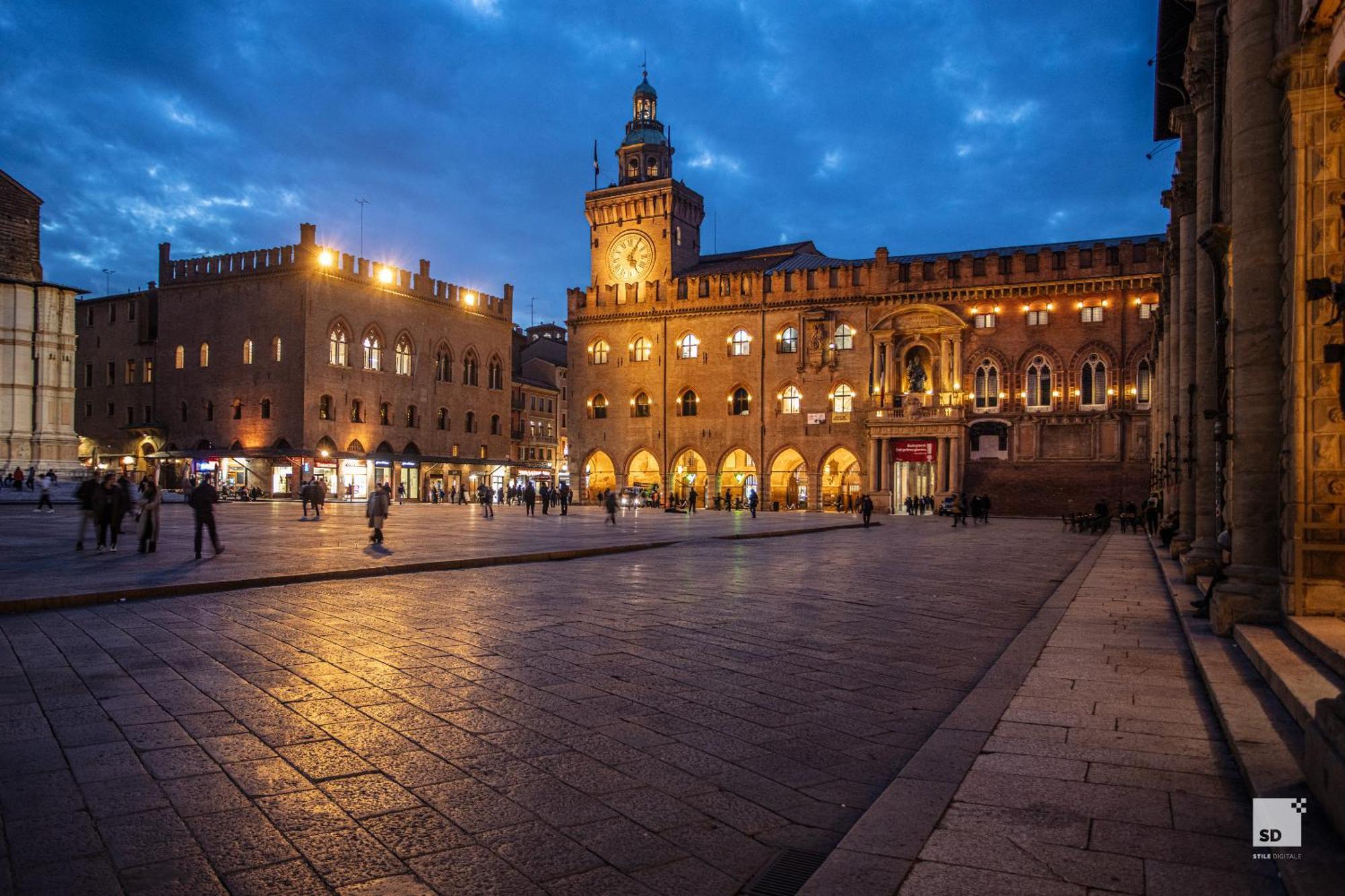Urbanicooh Paracelso - Piazza Maggiore View Болонья Экстерьер фото