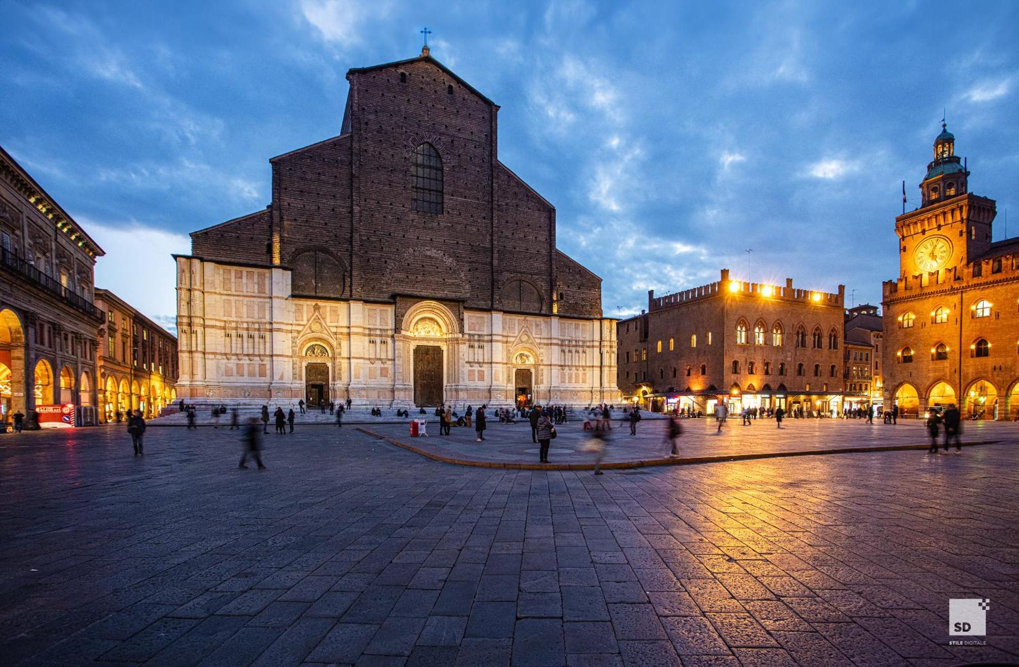 Urbanicooh Paracelso - Piazza Maggiore View Болонья Экстерьер фото