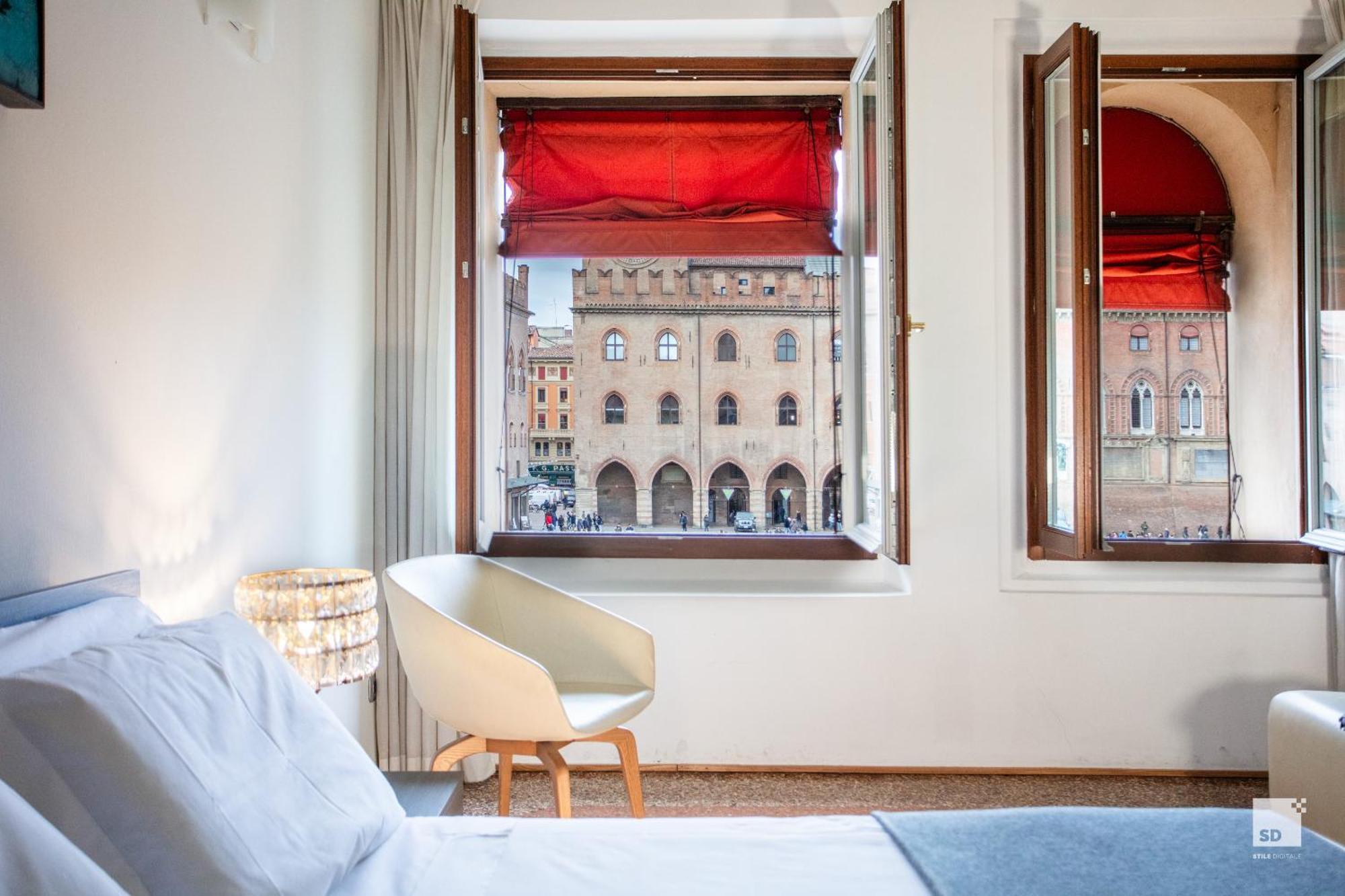 Urbanicooh Paracelso - Piazza Maggiore View Болонья Экстерьер фото
